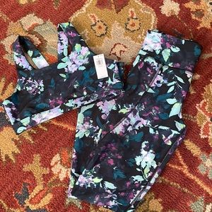 Old Navy active sz 10-12   Floral set